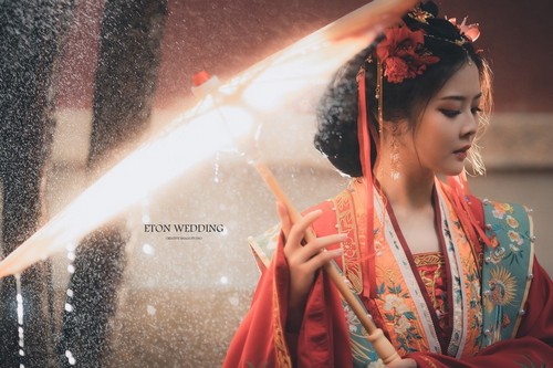 漢服婚紗推薦,婚紗工作室漢服,漢服婚紗攝影,漢服婚禮禮服,傳統漢服婚紗,時尚漢服婚紗,漢服個人寫真,漢服全家福攝影,漢服拍照,漢服寫真